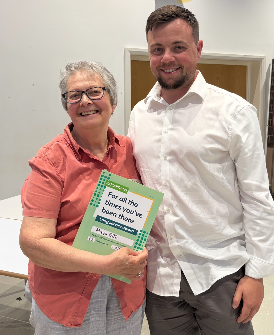Brighton Samaritans (@bhsamaritans) on Twitter photo <a href="/BHSamaritans/">Brighton Samaritans</a> had a very special guest at our AGM last night in the form of <a href="/mattmachan/">Matt Machan</a> who gave an heartfelt & inspirational speech to our branch members ๐
Here he is giving out a Long Service certificate to volunteer Maya who has racked up a whopping 45 (annual) runs! ๐ <a href="/BHSamaritans/">Brighton Samaritans</a> had a very special guest at our AGM last night in the form of <a href="/mattmachan/">Matt Machan</a> who gave an heartfelt & inspirational speech to our branch members ๐
Here he is giving out a Long Service certificate to volunteer Maya who has racked up a whopping 45 (annual) runs! ๐