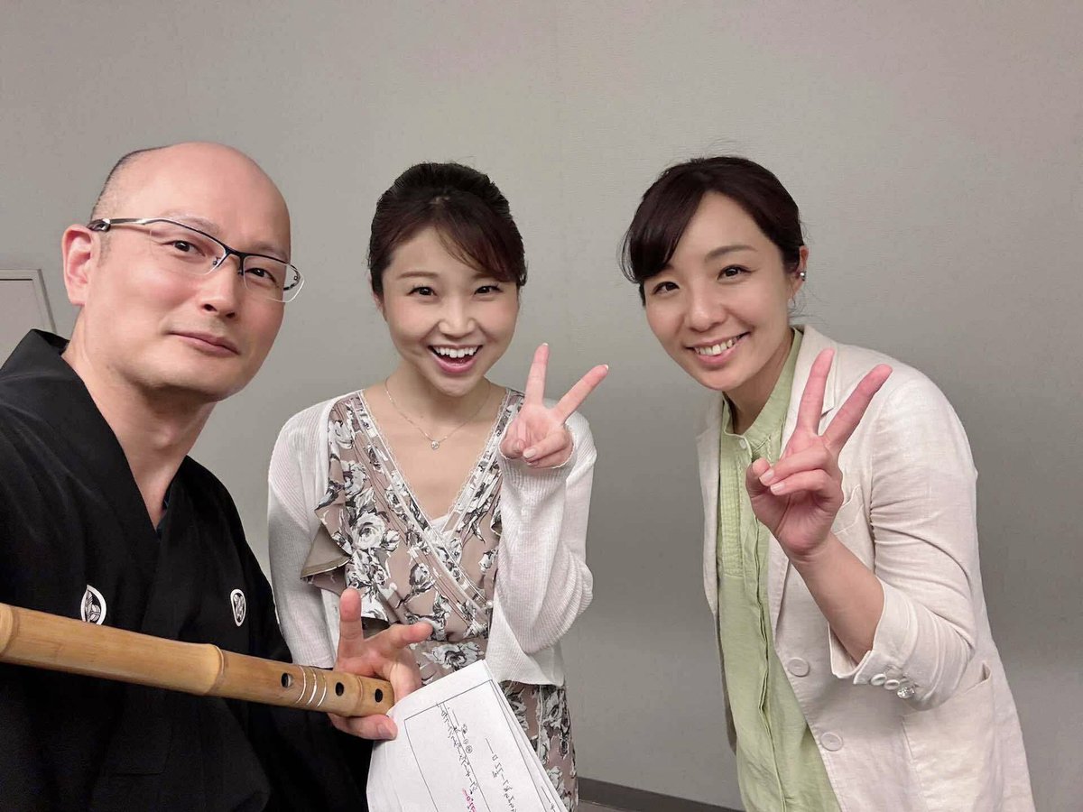 honmatoyotaka's tweet photo. 昨日はJSPN演奏会でした。出演者もスタッフも全員尺八奏者という贅沢な空間。
開演前には初のロビーイベントも行われ、初心者も経験者も一緒に合奏しました。本番では、それぞれの奏者が独自の世界観を表現し、どの演奏も圧巻、感動の連続でした。この素晴らしい場にご一緒できたことに感謝！ https://t.co/xElZ9rjTjM