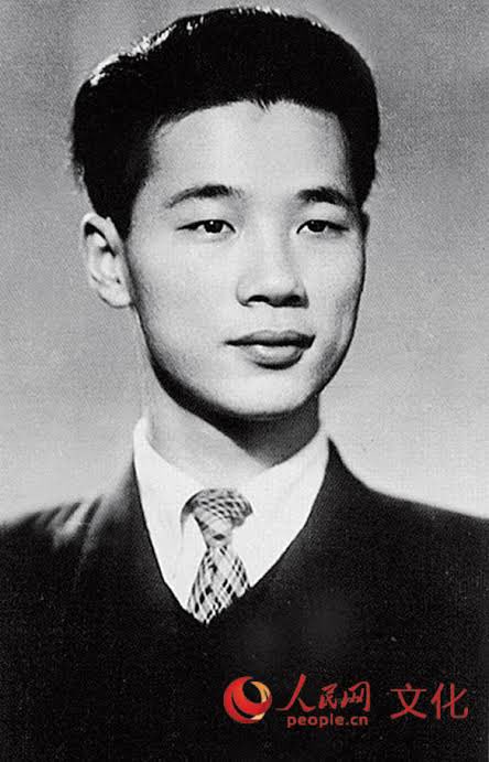 CPUP2024's tweet photo. 他是共和国的英雄，他是共和国电力事业的奠基者，现代化的功臣，是他顶住无数压力和自由主义叛乱者抗争到了胜利，当核电站和水坝供应着亿万人民的日常生活时，请不要忘记这位为革命牺牲了血亲的战士。
李鹏总理永垂不朽！ https://t.co/rcxmiyVbQQ