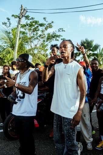 Yaw__Stylish's tweet photo. Two heavyweights, one anthem! Hunnyboy & Shatta Wale just flipped the script with Winning Remix๐ฅ๐ฅ!
Stream on YT now: https://t.co/vGGxOIzXSzโฆ #WinningRemix https://t.co/e64zbIdpJw