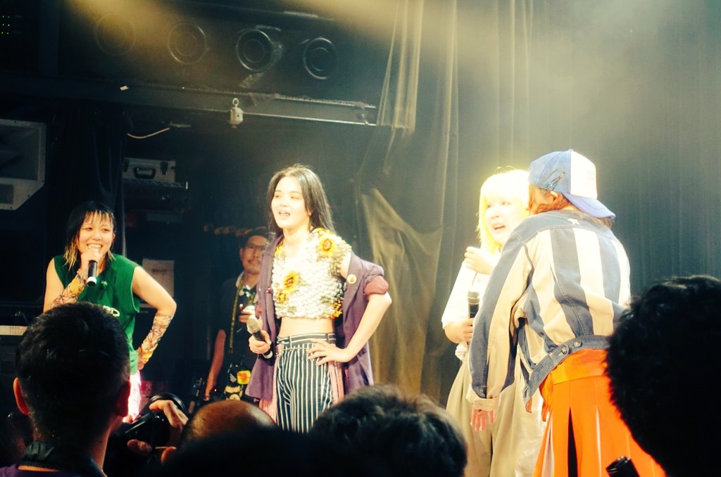 yokosuka22's tweet image. 浴衣に着替えつつ、最早そんなテンションでもないしな…とか思いつつ、メンバーに対面したらそれはそれとして楽しんでしまいました。いいチェキやん。夏ってやっぱり最高だし、PIGGSやっぱり大好きです！！！！！！！！！！！！！！！！！！！！！！！！
　
#PIGGS渋谷 #PIGGS浴衣 #BBS5 #BOOBOOSTAR