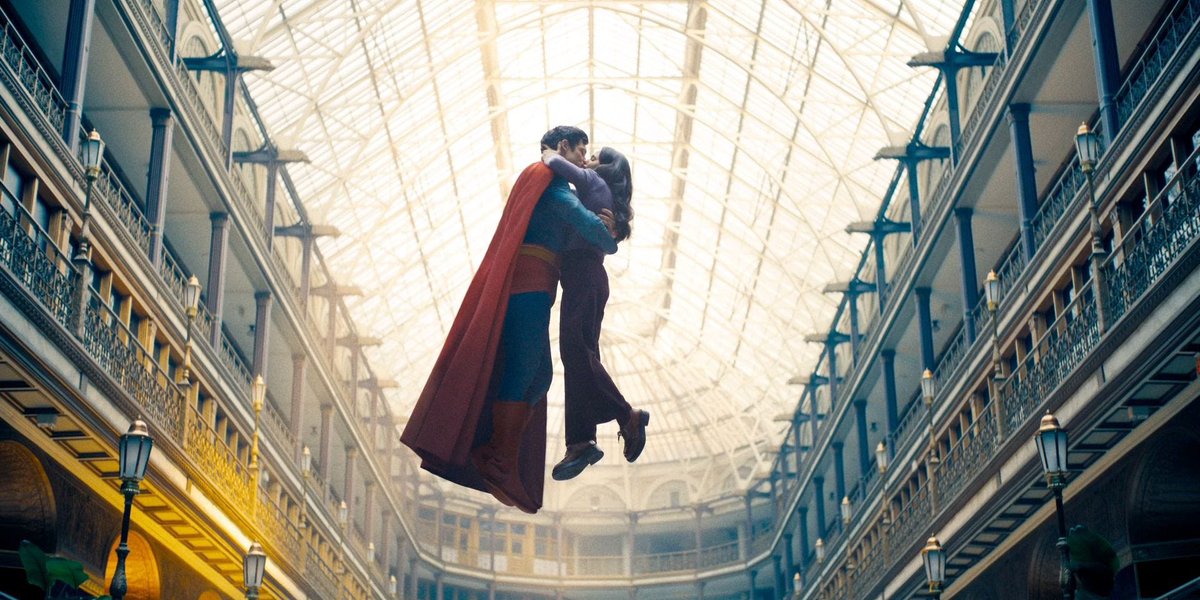 Sutton12Simon's tweet image. #Superman might just be the most comic book movie ever made the flying scene’s especially in @IMAX are fantastic. It’s a little messy to start with but the second half really pulls you in. David Corenswet is a perfect choice for #Superman and Nicholas Hoult is fantastic as lex