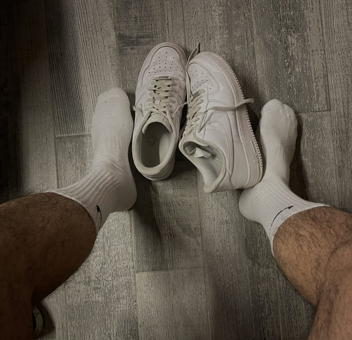 Stud_Perseus's tweet photo. My friend would like to have someone at his feet. Any volunteers? 🧦😈
#master #kiffeur #scally #dom 
#boymaster #cashmaster #findom #moneyslave #schiavi #feetworshi̇p #piedi #bdsm #nikesocks #nikeairforce #domination #muscleworship #feetdom #feetmaster #socks #underwear #topdom https://t.co/Bbt8bgFaVf