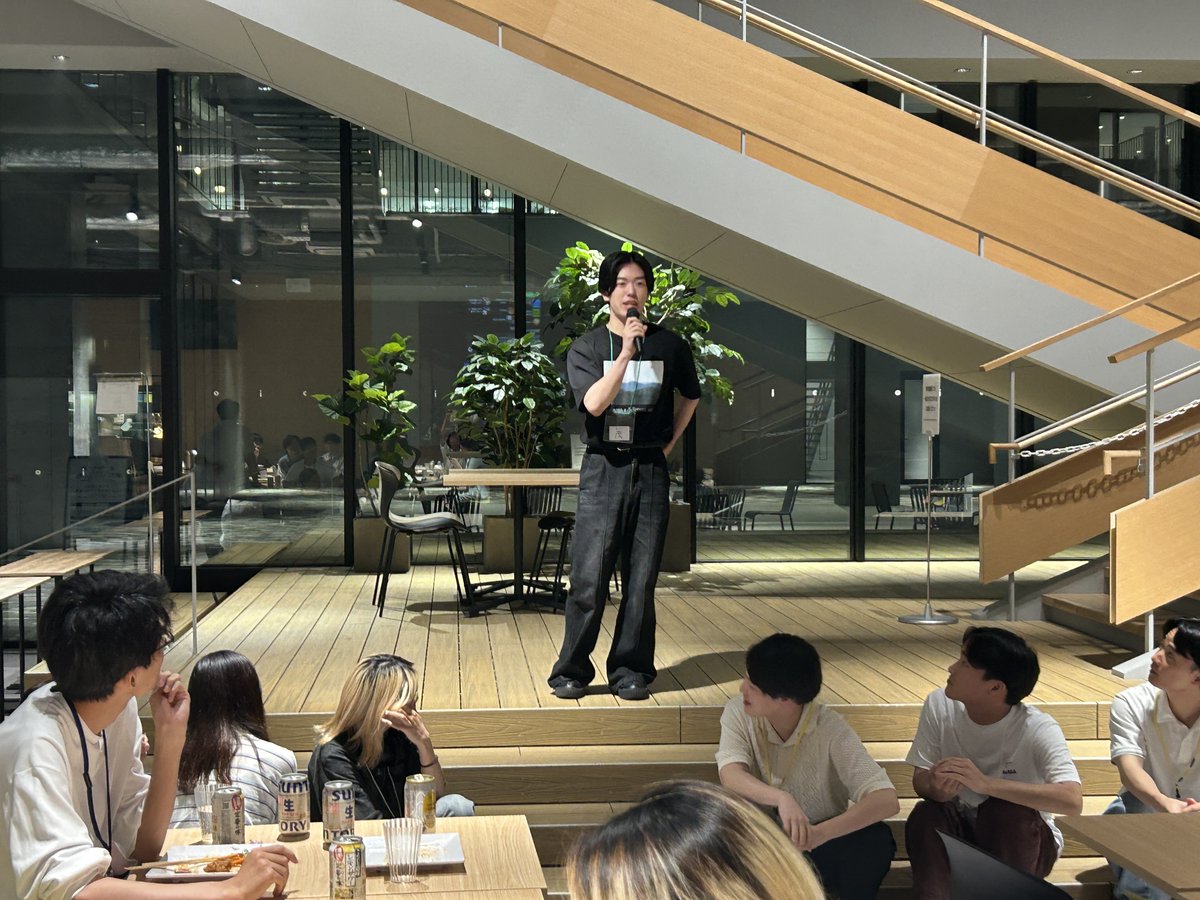 🎉【B3歓迎会】🎉

新しく李研に配属された3回生の歓迎会を、OIC FOOD PARKで開催しました！🍽️🌿
おいしいご飯を囲みながら、和やかな雰囲気で親睦を深めました😊✨
これから一緒に研究がんばっていきましょう！💪

#B3歓迎会 #研究室配属 #立命館大学