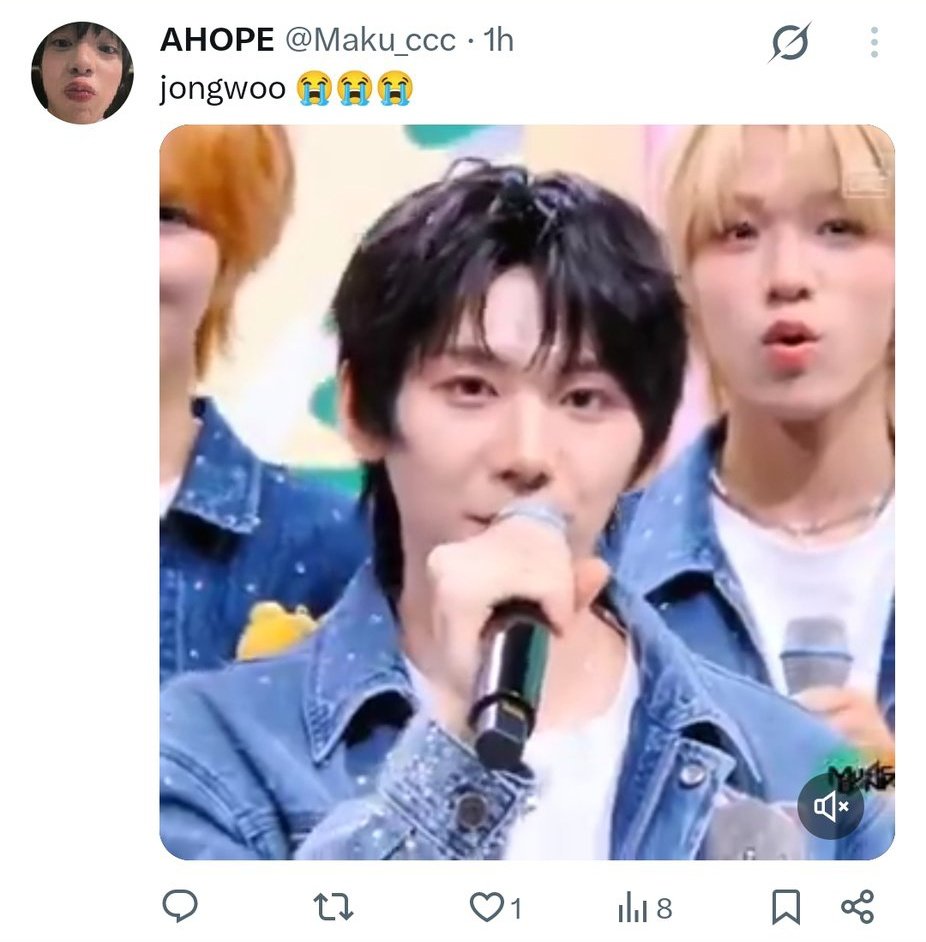 yahowscart's tweet photo. @Maku_ccc @ahoftruther @AHOF_official ay, wrong jeongwoo 😭😭😭 https://t.co/jVx6GyLXdb