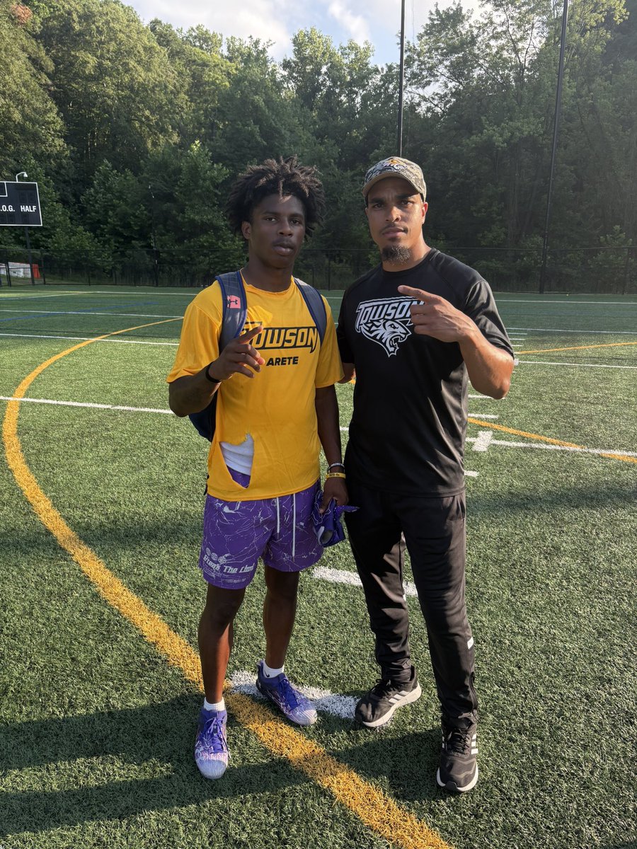 Had an amazing time at <a href="/Towson_FB/">Towson Football</a> camp yesterday went 8/8 in one on one big shout out to <a href="/CoachDJSteward/">DJ Steward</a> and the rest out the Towson coaching staff for having me out truly blessed <a href="/VUSportsdotcom/">VUSports (Eric W.)</a> <a href="/tdhald/">Todd Haldis</a> #blessed #dmv #recruitment #AGTG🙏🏾