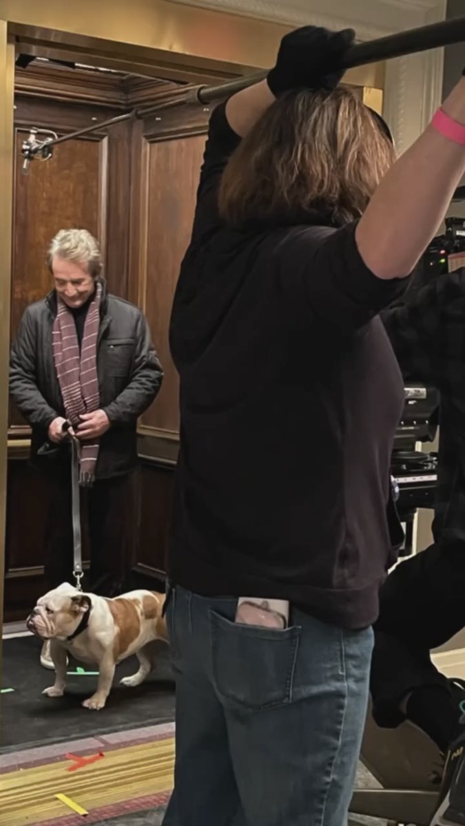 thedailymartins's tweet image. martin short, selena gomez + other cast & crew members on the set of 'only murders in the building' season two in new york city (2022)
📸: babyhowardsbuddies | ig