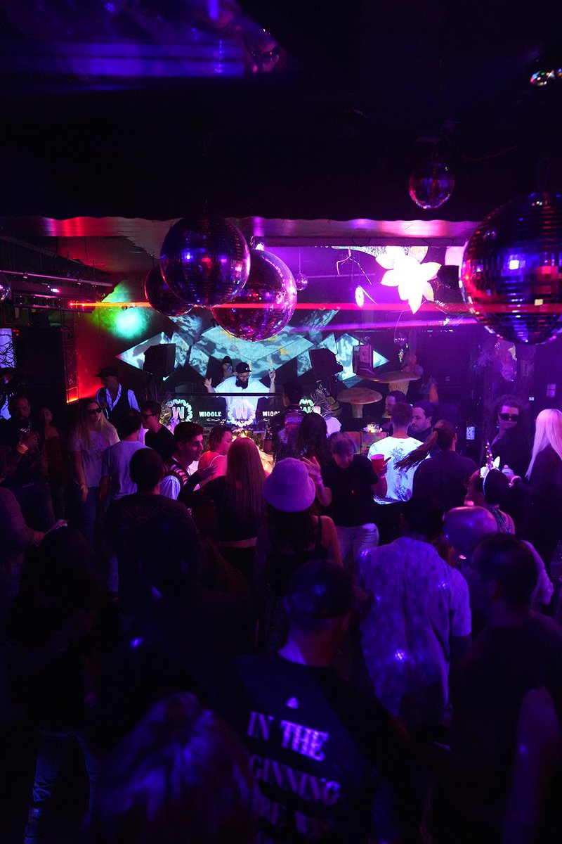 Hatiras (@hatiras) on Twitter photo Toronto TONIGHT! <a href="/spacediscorecs/">Spacedisco Records</a> inside <a href="/WiggleRoomTO/">Wiggle Room Toronto</a> FREE B4 11PM with RSVP! <a href="/hatiras/">Hatiras</a> (bday) + <a href="/vincent_caira/">vincent caira</a> and Shera!
tickettailor.com/events/spacedi… Toronto TONIGHT! <a href="/spacediscorecs/">Spacedisco Records</a> inside <a href="/WiggleRoomTO/">Wiggle Room Toronto</a> FREE B4 11PM with RSVP! <a href="/hatiras/">Hatiras</a> (bday) + <a href="/vincent_caira/">vincent caira</a> and Shera!
tickettailor.com/events/spacedi…