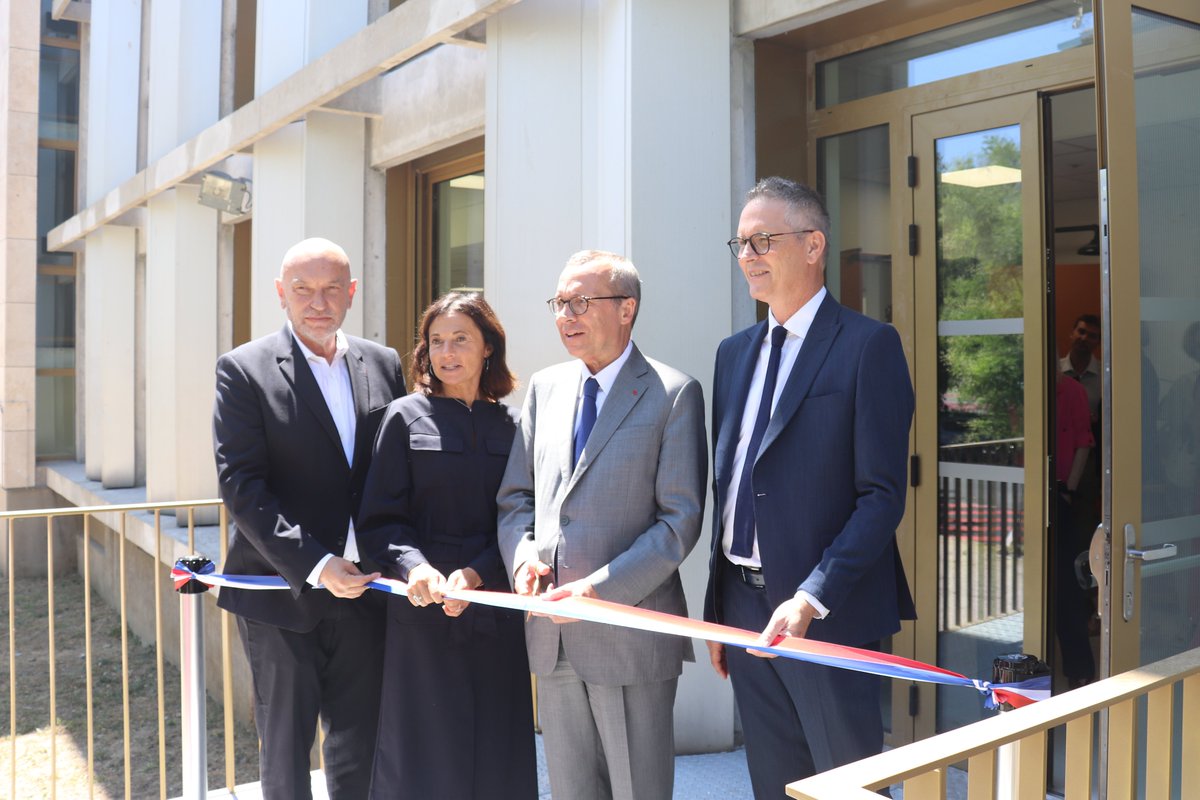 Philippe Augé (@philippe_auge) on Twitter photo Heureux d'inaugurer avec P.-A. Durand <a href="/PrefetOccitanie/">Préfet d'Occitanie et de la Haute-Garonne</a> et <a href="/CDrucker_Godard/">Carole Godard</a> <a href="/RA_Occitanie/">Région Académique Occitanie</a>, les bâtiments rénovés de la Faculté de Pharmacie <a href="/umontpellier/">Université de Montpellier</a>. Ce projet incarne notre volonté de concilier excellence acacémique, performance energétique et qualité de vie sur les campus Heureux d'inaugurer avec P.-A. Durand <a href="/PrefetOccitanie/">Préfet d'Occitanie et de la Haute-Garonne</a> et <a href="/CDrucker_Godard/">Carole Godard</a> <a href="/RA_Occitanie/">Région Académique Occitanie</a>, les bâtiments rénovés de la Faculté de Pharmacie <a href="/umontpellier/">Université de Montpellier</a>. Ce projet incarne notre volonté de concilier excellence acacémique, performance energétique et qualité de vie sur les campus