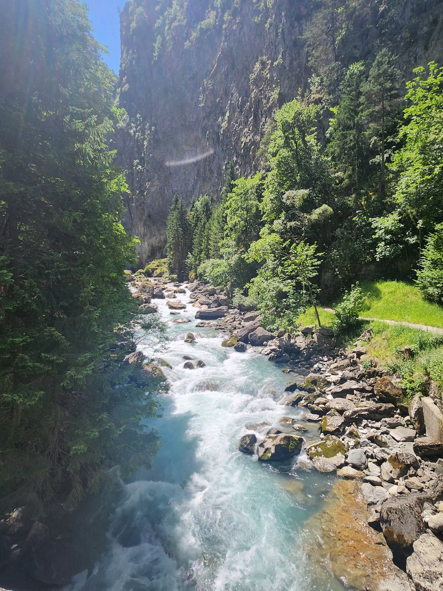 danatruska's tweet photo. #valledeaosta https://t.co/xg7DHp2QjV