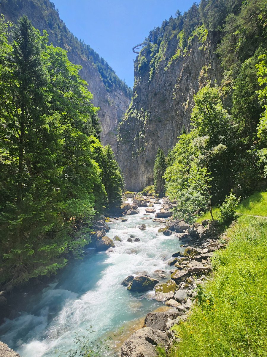 danatruska's tweet photo. #valledeaosta https://t.co/xg7DHp2QjV