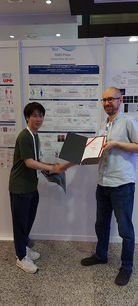 FEBS_Letters's tweet image. 🎉We congratulate 🌟Satoshi Takenaka🌟@sciencetokyo_en on winning the FEBS Letters overall #PosterPrize at #FEBS2025 in Istanbul🌉🌇!
We wish you all the best, Satoshi! 🎉🎊👏👏👏
@FEBSnews