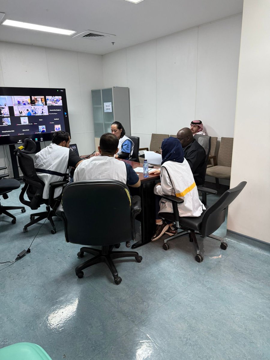PEMC2F's tweet image. Our Pediatric Disaster Drill was a powerful simulation led by Dr. Esam Barnawi, with full ED team participation and our fellows at the center of action! 🚨🧑⚕️💪
#PEM #DisasterPreparedness #SimulationTraining #EmergencyMedicine