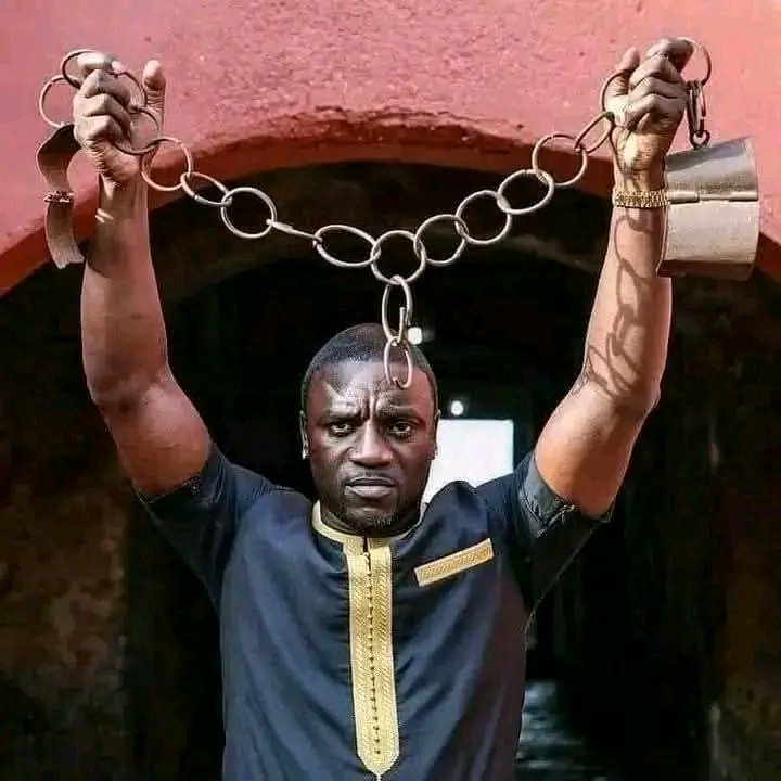🇸🇳🇺🇸 Senegalese American Akon visits the slave dungeons in Ghana 🇬🇭.