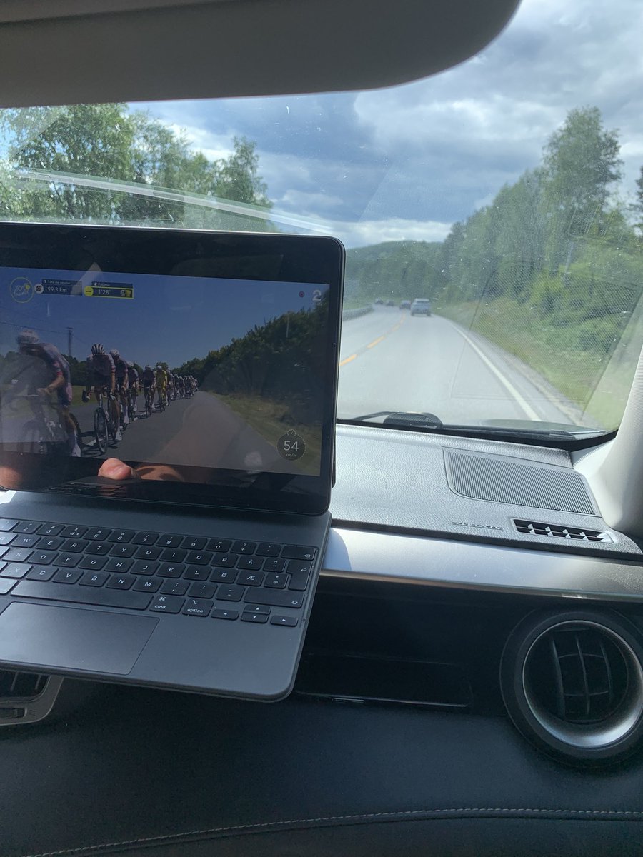 Simen Stensrud tweet media