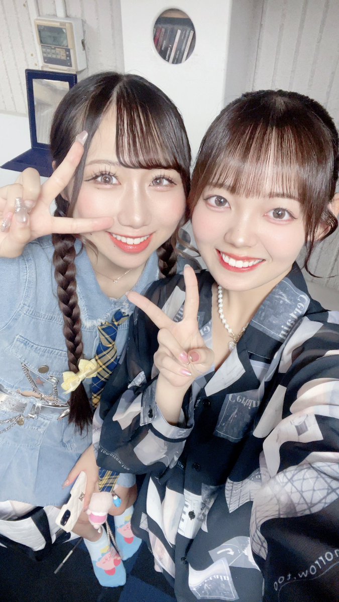 みゆちゃんにお写真撮っていただきました📸
久しぶりにお話できてめちゃ嬉しかったです😖💕またお話してくださーい！！！
卒業しちゃうの寂しすぎる😭これからも仲良くして下さい🥲だいすきです🫰💭