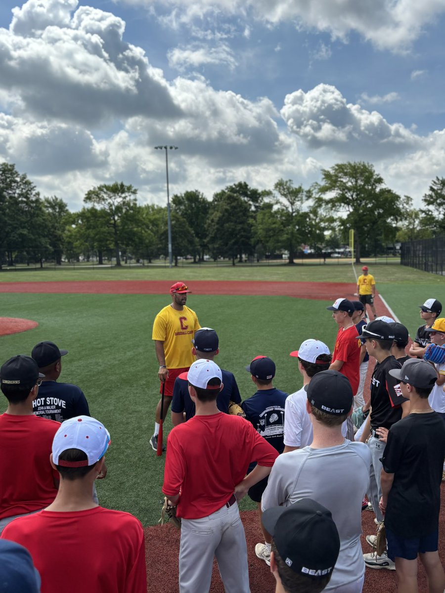 Chaminade_BSB's tweet image. Another successful week of baseball camp with our 8th graders and incoming freshman ⚾️