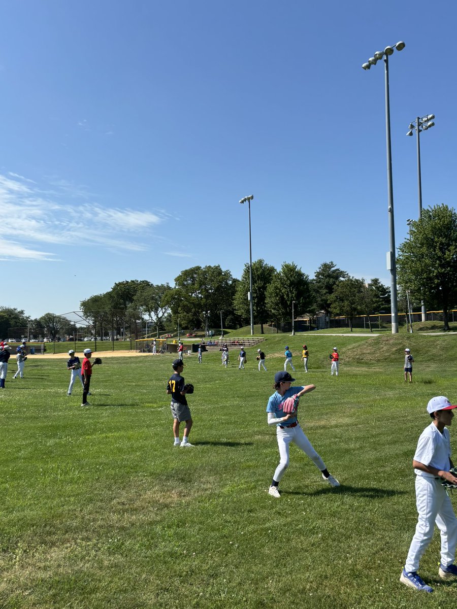 Chaminade_BSB's tweet image. Another successful week of baseball camp with our 8th graders and incoming freshman ⚾️