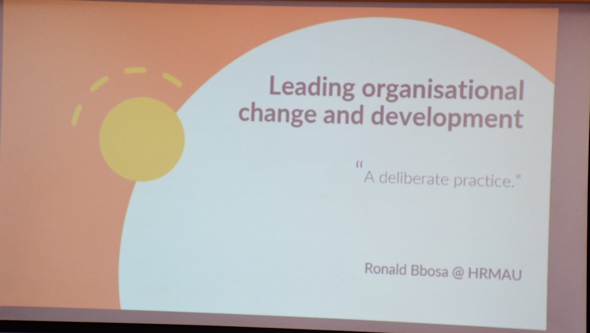 MakCoBAMS's tweet image. Day 5 of the @Makerere Strategic Leadership Training focused on Leading Change & Development—equipping leaders with adaptive strategies to drive transformation and foster innovation. The session was facilitated by Mr. Ronald Bbosa, the president @hrmauofficial.