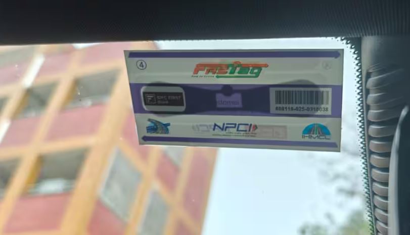 total94033's tweet photo. FASTag को लेकर एक्शन में NHAI, फास्टैग ठीक से न लगाने पर चालकों को काली सूची में डालेगा…
https://t.co/v60Q8IK8Cv
#FASTag #nhai #tollplaza #drivers #blaclist #action https://t.co/JQ7mMn3AeV