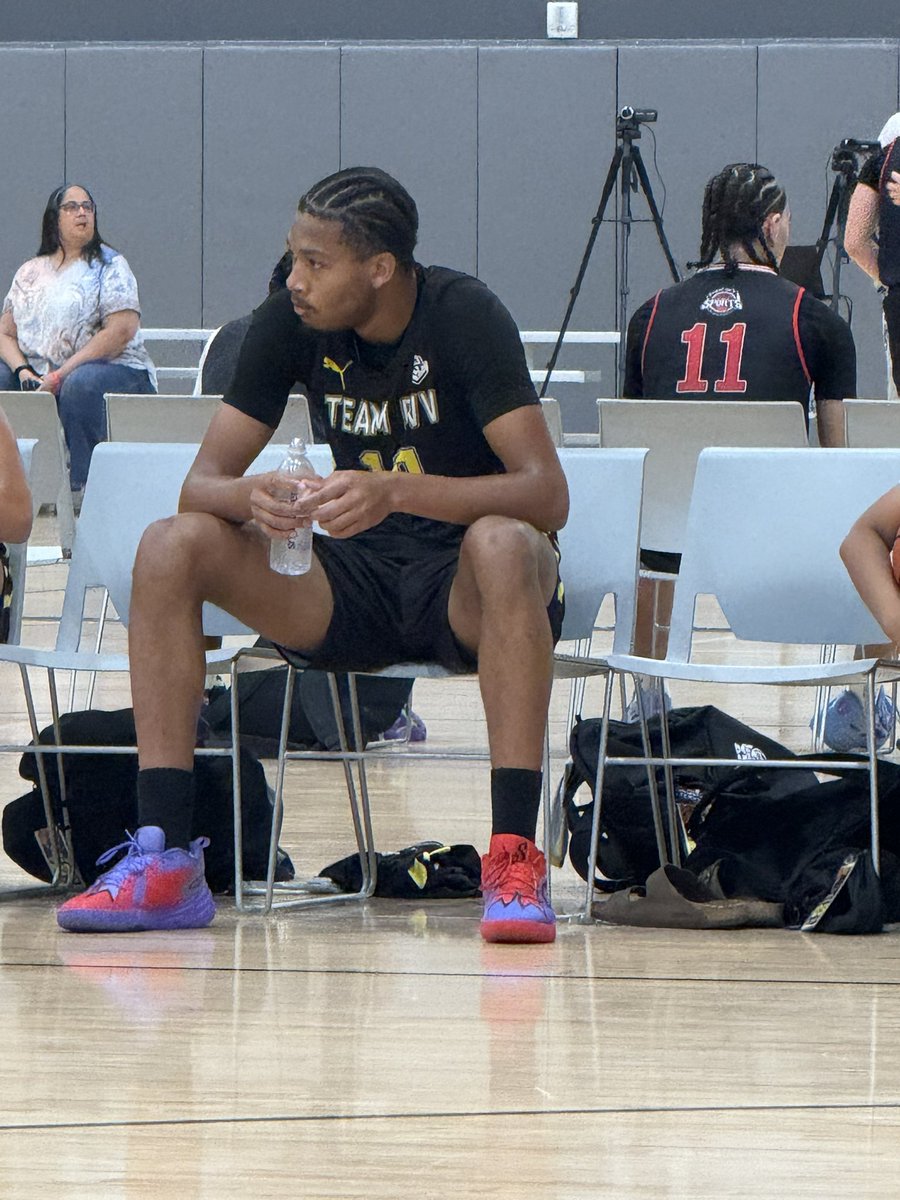 2026 Cedrick Carter has been getting it DONE against D1 competition! 6’8 Forward displaying elite rebounding instinct, and has protected the rim well early. Athletic 4/5 with versatility to guard multiple positions, has been key early for FVV Danforth.

<a href="/CedrickC15200/">Cedrick Carter</a> <a href="/TeamFVV/">TEAM FVV</a>