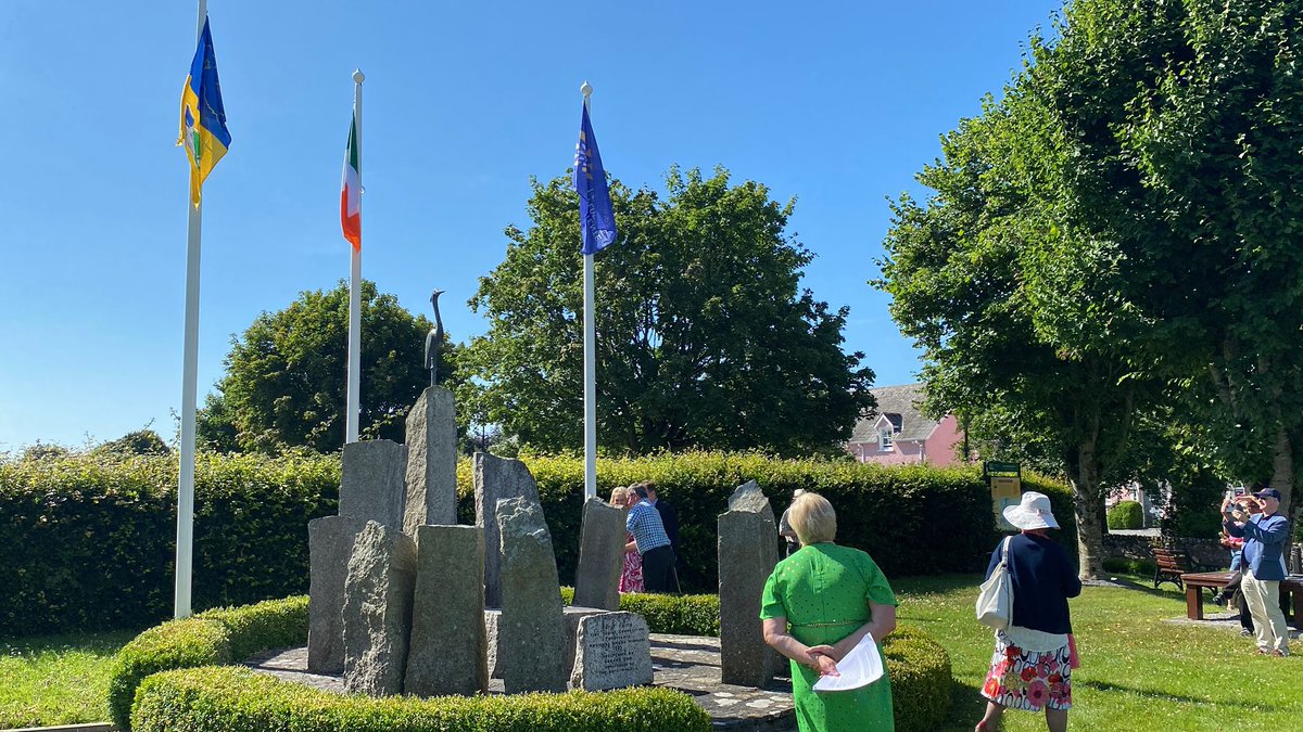 TidyTownsIre's tweet image. Best of luck to Terryglass TidyTowns and @TipperaryCoCo as they welcome the Entente Florale judges for judging today!