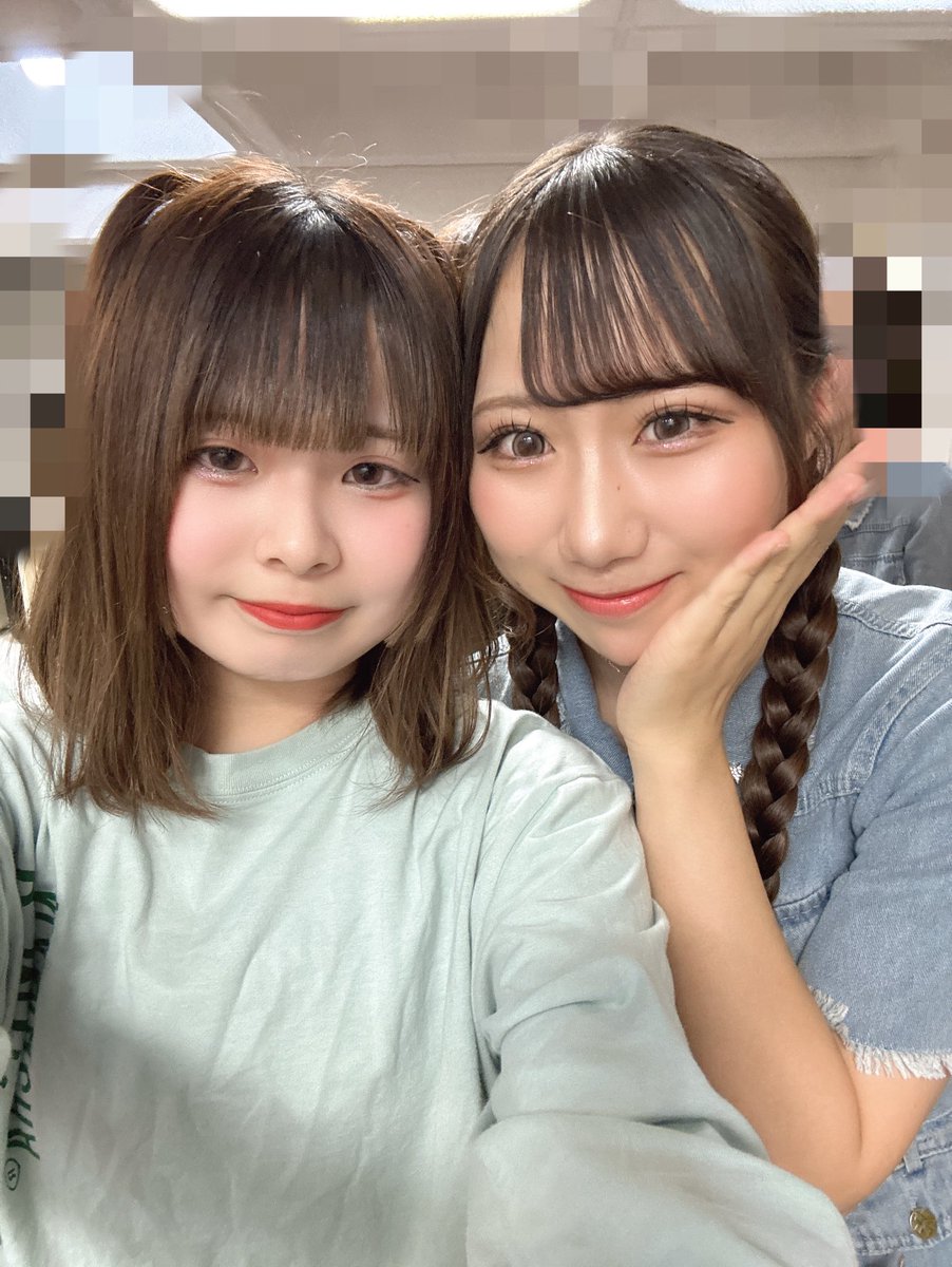 Star☆Tのみゆさんにツーショ撮ってもらいました🥹💛
はじめましてだけどお話できて嬉しかったです！ありがとうございます🥰
ライブを拝見したのですが、Star☆Tのみなさん、ダンスがすごくキレキレでかっこいいなと思いました。
私ももっと練習してかっこよく踊れるように研究します！！