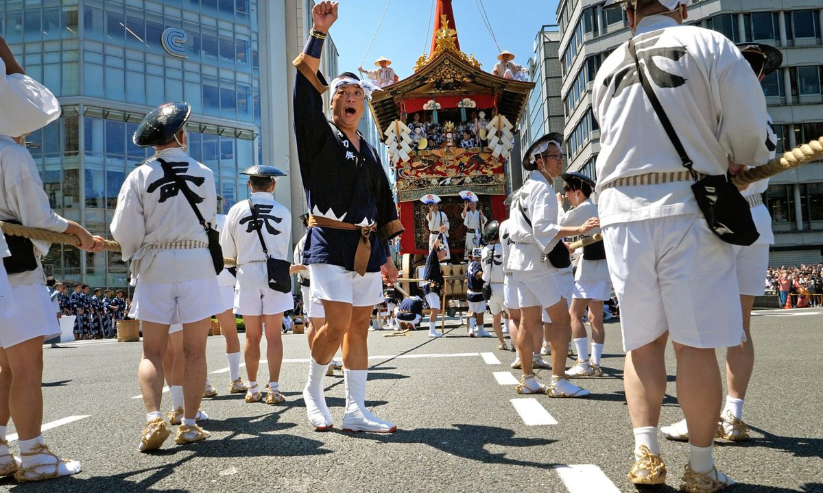 knp_hankei500m's tweet image. 【#祇園祭 2025】
「名も知らぬ数々の先人に思いを馳せると、改めて心が引き締まります」
長刀鉾の舵取り担う、車方の思い
☞☞☞
hankei500.kyoto-np.jp/archives/4966