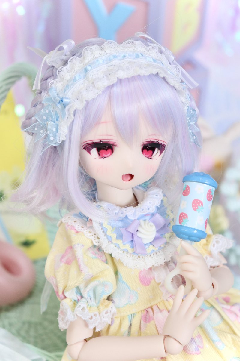 ヘッドドレス、スタイ、ガラガラのバブみポイント爆上がりできるアイテムをアイドール東京に持っていきます🍼

こちらのガラガラはサンプルなので🍓の色味が販売物とは若干異なります💦
あとピンクのガラガラもあります🍓🩷