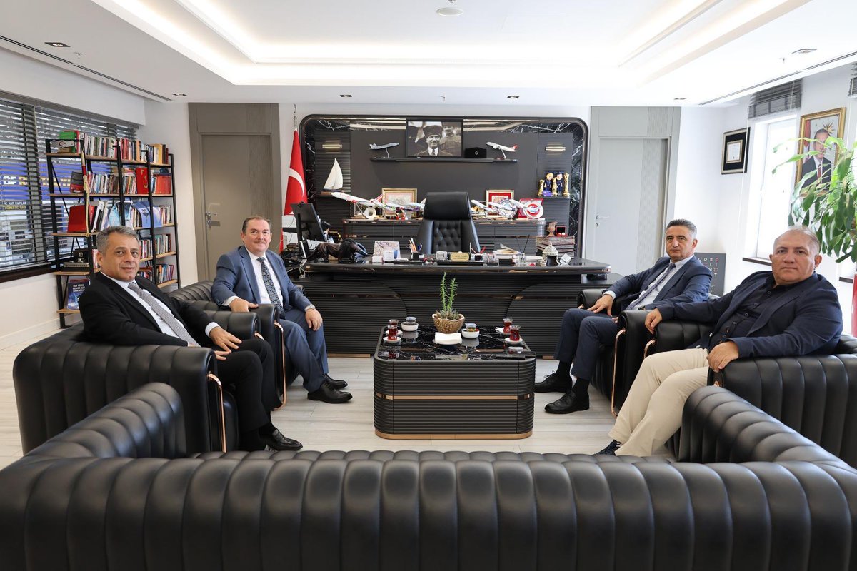 T.C. Kepez Kaymakamlığı (@kepez_kaymakam) on Twitter photo Kaymakamımız Sn. <a href="/suat_dervisoglu/">Suat Dervişoğlu</a>, Muratpaşa Kaymakamı Sn. İhsan Kara ve Aksu Kaymakamı Sn. Hikmet Şahin ile birlikte Antalya Havalimanı Mülki İdare Amiri Vali Yardımcısı Sn. Dr. Suat Seyitoğlu’nu makamında ziyaret ettiler.
<a href="/AntalyaValilik/">T.C. Antalya Valiliği</a> Kaymakamımız Sn. <a href="/suat_dervisoglu/">Suat Dervişoğlu</a>, Muratpaşa Kaymakamı Sn. İhsan Kara ve Aksu Kaymakamı Sn. Hikmet Şahin ile birlikte Antalya Havalimanı Mülki İdare Amiri Vali Yardımcısı Sn. Dr. Suat Seyitoğlu’nu makamında ziyaret ettiler.
<a href="/AntalyaValilik/">T.C. Antalya Valiliği</a>