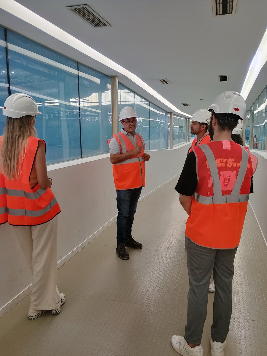Visita a nuestras plantas y servicios en Valencia 🚀

Esta semana, nuestro equipo de Talento ha tenido la oportunidad de viajar a Valencia para conocer de cerca la planta de Hornillos, la Vintena y el servicio de Catarroja.

Seguimos creciendo juntos. 💪