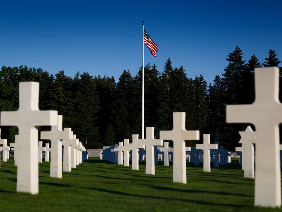 📸 On July 11, 1960, Ardennes American Cemetery was dedicated.

A large international audience gathered for the ceremony to pay their respects to the more than 5,000 Americans honored here, most of whom gave their lives during World War II. Today we continue to remember them,
