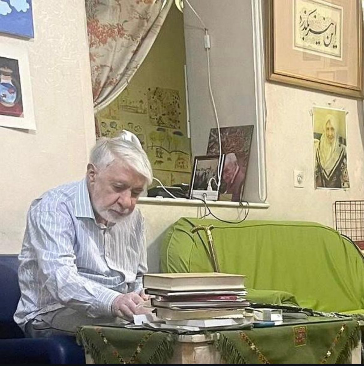 “ساختار کنونی نظام نماینده همه ایرانیان نیست. برگزاری رفراندم برای تاسیس مجلس موسسان قانون اساسی، راه را برای تحقق حق تعیین سرنوشت مردم هموار و دشمنان این مرزوبوم را از دخالت در امور کشور مأیوس خواهد کرد.”

#ميرحسين_موسوی