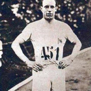 11 July 1924, having refused to run on Sunday in 100 metres, Eric Liddell, Flying Scotsman, won gold in 400 metres at Paris Olympic Games. Born China. Convinced Christian &amp; Rugby Union international, served as missionary in China. Died, aged 43, in Japanese internment camp 1945.
