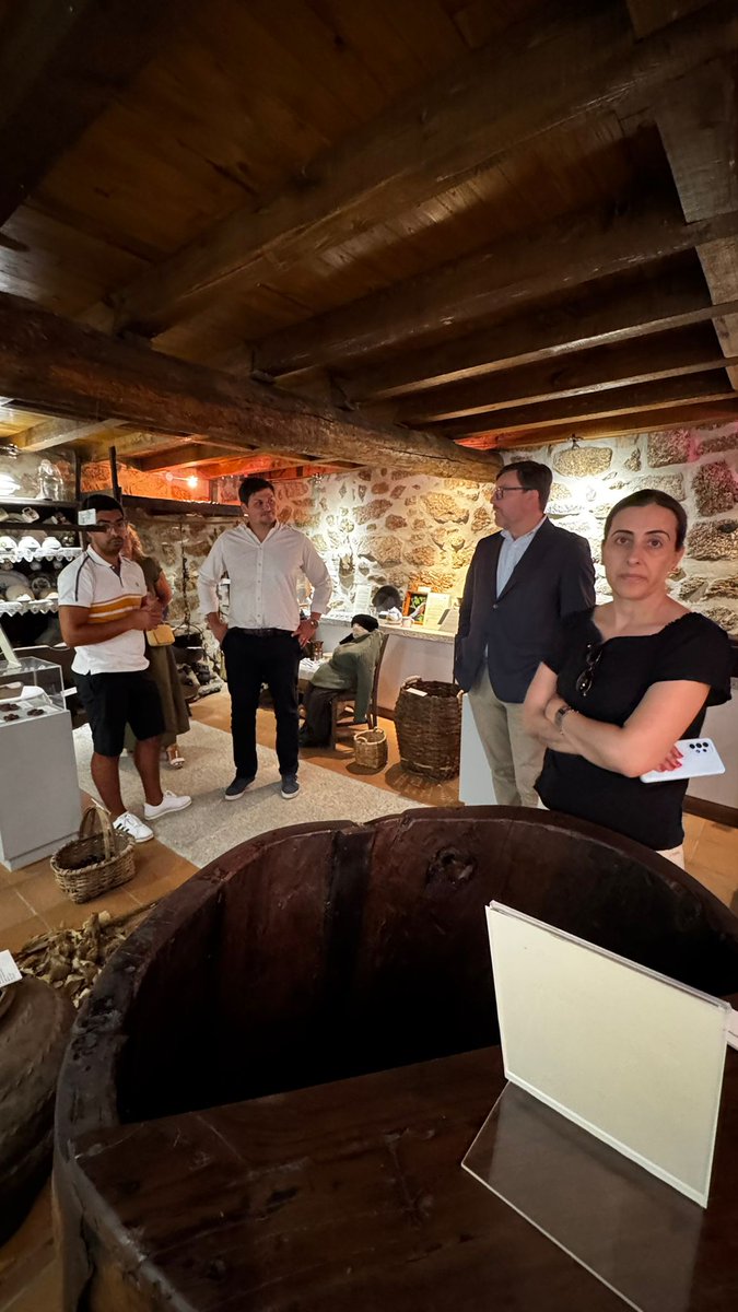 IPDJ I.P. (@ipdj_ip) on Twitter photo Conselho Diretivo do IPDJ visitou projeto de Voluntariado Jovem para a Natureza e Florestas-Aldeia do Bispo, Guarda🌳«Jovens pela Natureza: Aldeia do Bispo + Verde»
O projeto envolve 4 jovens voluntários por dia e tem  24 inscritos.
 ipdj.gov.pt/voluntariado-j… Conselho Diretivo do IPDJ visitou projeto de Voluntariado Jovem para a Natureza e Florestas-Aldeia do Bispo, Guarda🌳«Jovens pela Natureza: Aldeia do Bispo + Verde»
O projeto envolve 4 jovens voluntários por dia e tem  24 inscritos.
 ipdj.gov.pt/voluntariado-j…