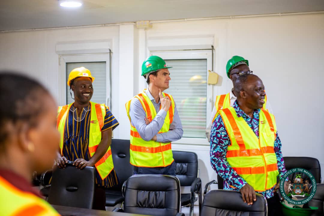 FFFaidoo's tweet photo. 2/
The visit aimed to assess progress and discuss partnerships to boost infrastructure &amp; local economic growth. The Mayor emphasized the project’s role in job creation, trade, and sustainable development, aligning with STMA’s vision for a modern and resilient city.

#WorkingMayor https://t.co/RYB2i1WuFQ