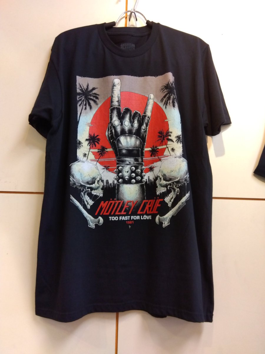 info75599516's tweet photo. 先週に続き今朝も海外正規サプライヤーより新商品が死ぬ程大量入荷Death‼️今回は 毎度の #ロックTシャツ #メタルTシャツ に加え #映画Tシャツ #ゴッドファーザー #ロッキー のシリーズも入荷‼️開業して20年になるけど、結局、僕の好物の品揃え(笑)#神戸 #三宮高架下
https://t.co/T4IgXe9BZ2 https://t.co/JkKtkypXe7