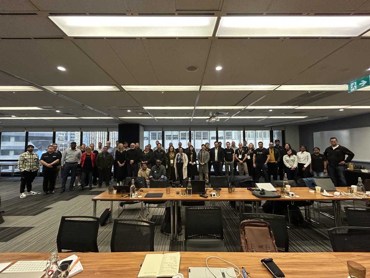 Zoho_ANZ's tweet image. Our Zoho Partner Workshop session in Sydney was all about diving deep into our products and having real conversations about how we can grow better—together.
Big thanks to all the partners who joined us and shared their insights. 🙌