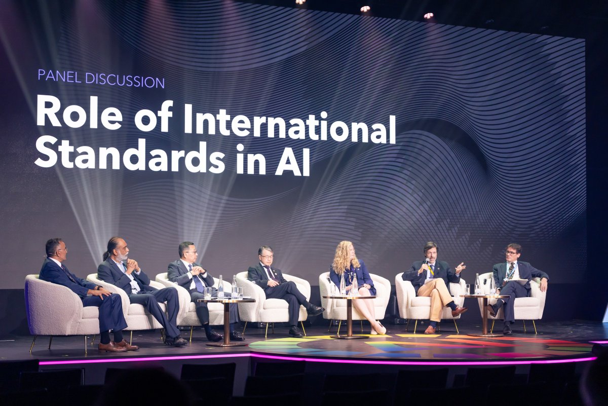 AIforGood's tweet image. The #AIforGood Global Summit continued with the opening of the AI Standardization Exchange on Center Stage, setting the tone for how #AI standards and #collaboration will shape an interoperable, secure, and human-centered future.
This session’s highlights included:
👉 The Role…