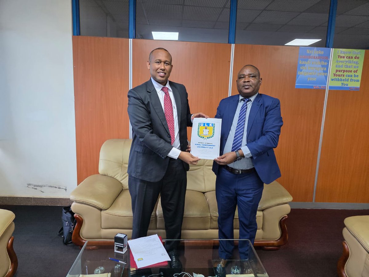 #ULK and #DSU_Somalia signed a memorandum of Understanding to facilitate and promote academic, knowledge, scientific &amp; cultural exchange &amp; foster scientific research activities. 
#ULK_info
#WeAreUlk
#DSU_Somalia