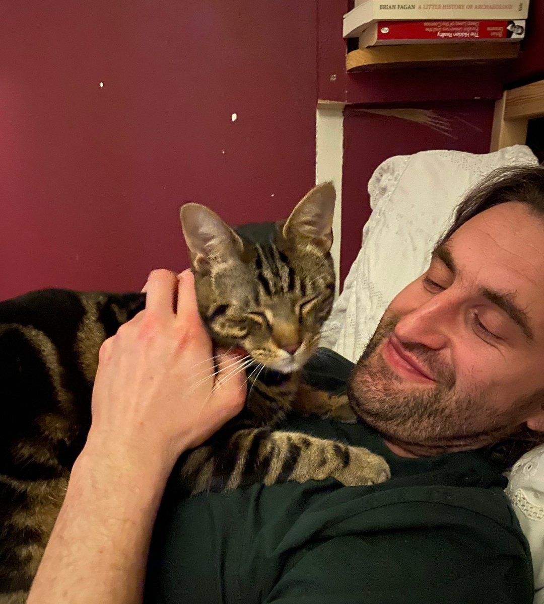 themayhew's tweet image. Momo set sail on his biggest adventure... his forever home! His family shared: "He’s settled in really well to boat life and we’ve totally fallen in love with him. He is the sweetest little thing in the world who is so playful and inquisitive and loves cuddling." #HappilyRehomed