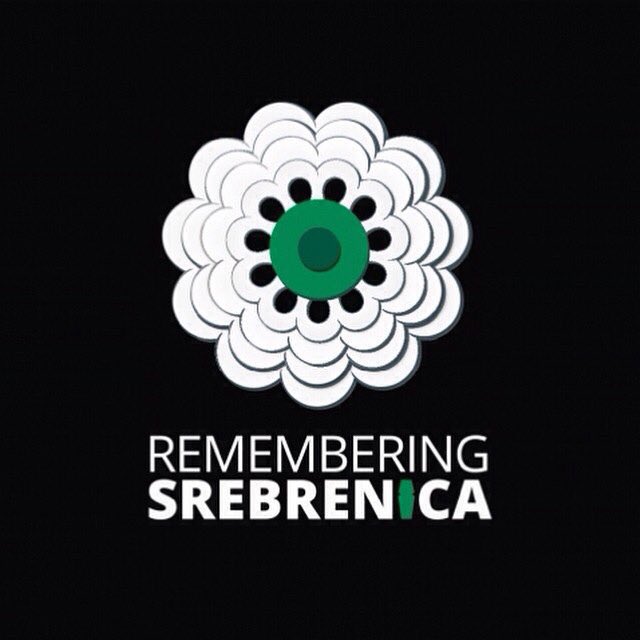 1995 yılında bugün, 8.000'den fazla Boşnak, Srebrenitsa'da Sırp güçleri tarafından öldürüldü.

#SrebrenitsaSoykırımı 

On this day in 1995, more than 8,000 Bosniaks, mainly men and boys, were killed by Serb forces in Srebrenica.

#SrebrenicaGenocide #Srebrenica30