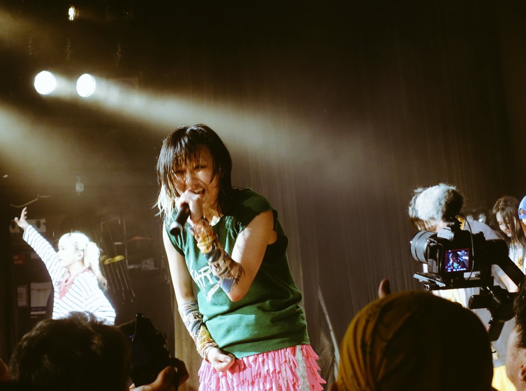 yokosuka22's tweet image. しんみりし切ってしまった空気を180度変えるように&quot;ワイルドサイドを歩け&quot;がやけに楽しげではあったものの、そりゃ楽しいけどやっぱり滅茶苦茶悲しい、複雑過ぎましたね…。
　
#PIGGS渋谷 #PIGGS浴衣 #BBS5 #BOOBOOSTAR