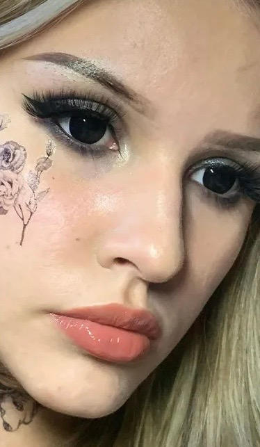 ScleraContacts's tweet photo. “Pretty things shouldn’t see the monsters coming.” Roses on her cheek. Gloss on her lips. But those eyes? She’s beautiful… and completely blind.
👁️ Blindfold Black Contacts 🔥 15% off July
👉 https://t.co/Ohtf4XOp4c
#BlindfoldBlack #ScleraContacts #BDSM #FearPlay #KinkPromo https://t.co/4a6gpJohN0