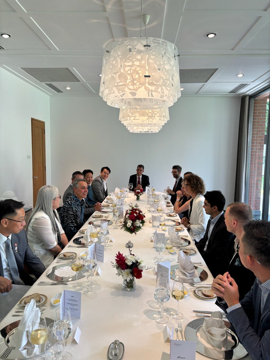 Productive working lunch with Swiss business leaders active in #Malaysia and #SoutheastAsia.

Our discussion focused on the recently concluded free trade agreement between 🇲🇾 and the #EFTA states, of which🇨🇭is a member.

Private sector engagement is essential and fully aligned