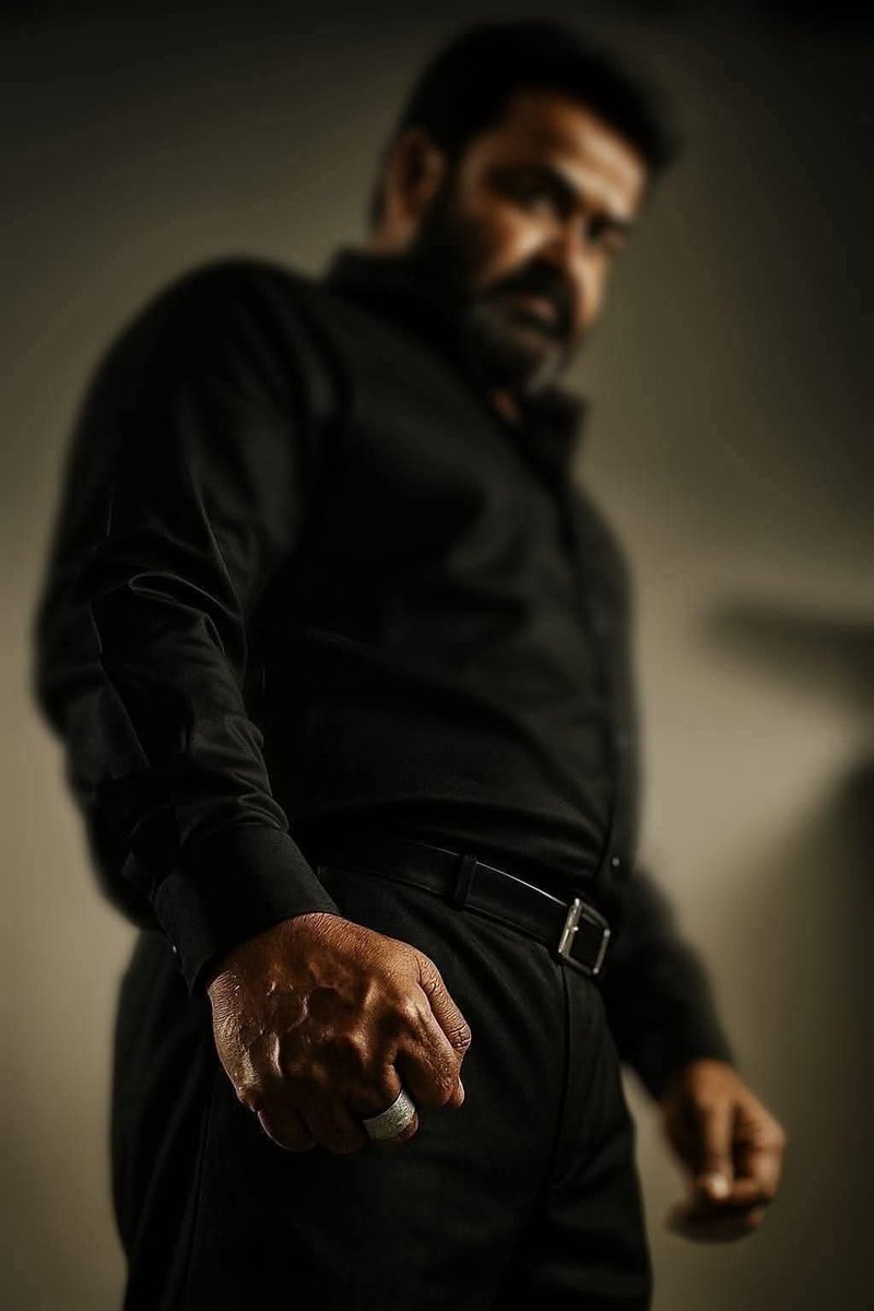 Spriggan__19's tweet photo. @Mohanlal 🥵🔥
#Mohanlal #Mollywood #Trending #L356 https://t.co/eqEdtdXHdI