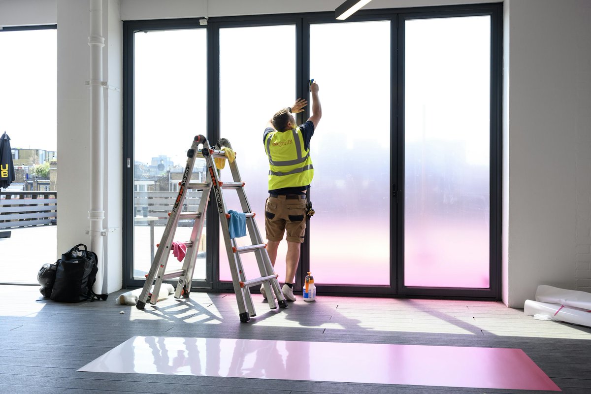 KGKGenix's tweet image. Innovation in every print, precision in every install. #PrintPerfection #ExhibitionStand