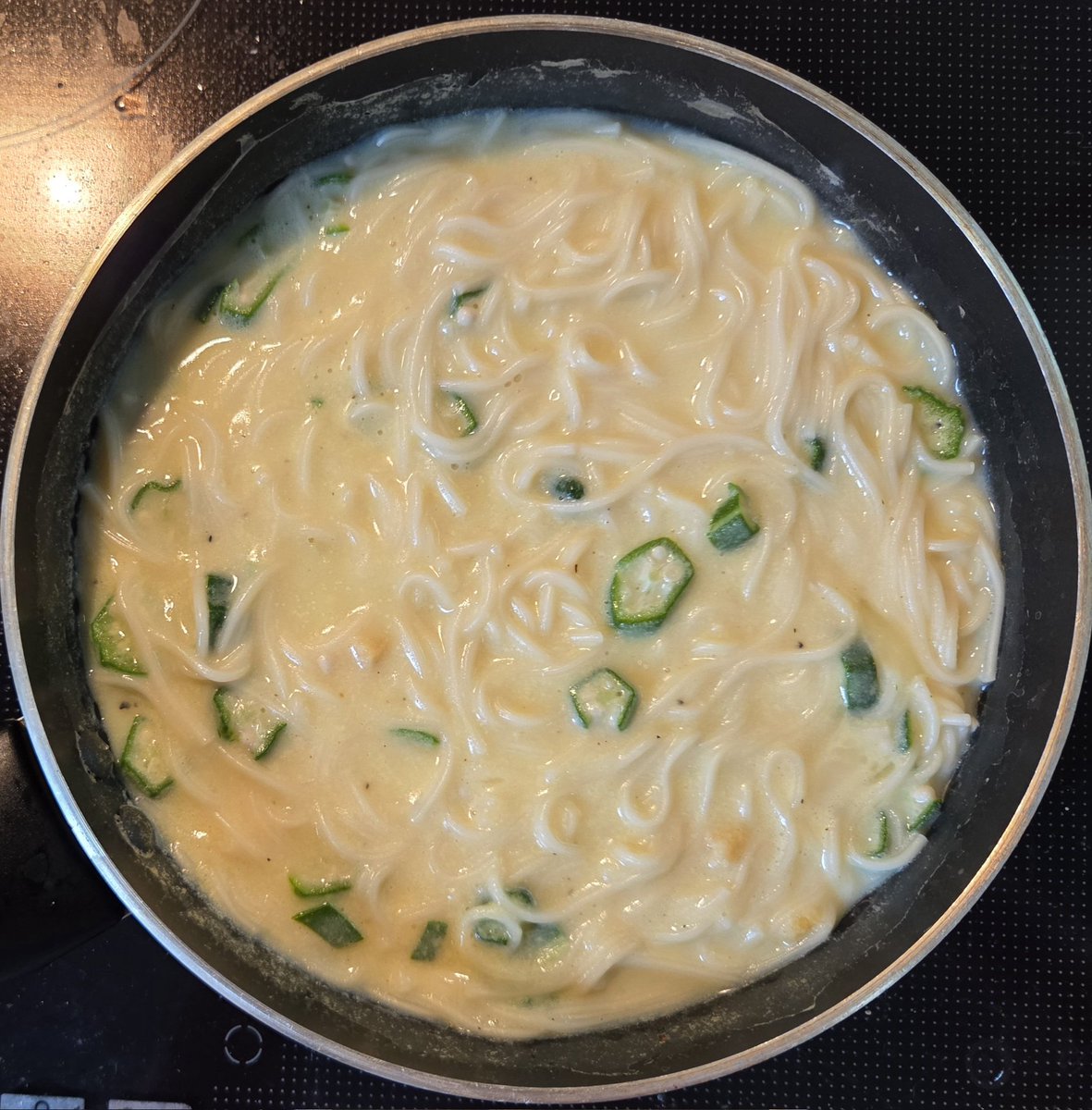 AS1GfK2hd079b3H's tweet photo. 7月11日
家族に作った昼ごはん
オクラのクリーム温麺
#Cooking #料理垢 #料理男子
#温麺 #Unmen #料理好きな人と繋がりたい #Lunch #昼ごはん https://t.co/0xEikW50Rh