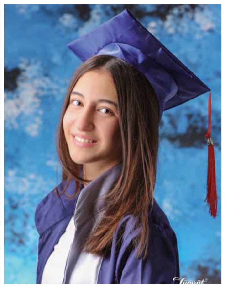 LGS 2025’te Türkiye birincisi olan öğrencimiz Zeynep Ece Göçmener’i ve bu süreçte emeği geçen tüm öğretmenlerimizi tebrik ederiz. ❤️💙