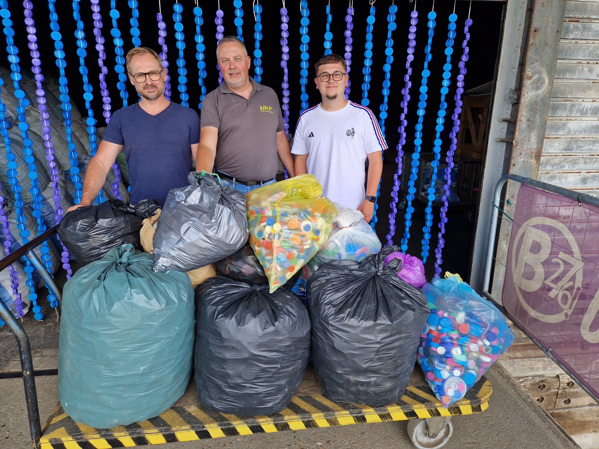 BOUCHONS 276 (@bouchons276) on Twitter photo Suite à la mise en place des box chez <a href="/NatUp_groupe/">NatUp</a> , 1ere livraison à notre dépôt de Rouen de la collecte réalisée. un geste simple, gratuit au profit du #Handicap en <a href="/RegionNormandie/">Région Normandie</a> <a href="/seinemaritime/">Seine-Maritime</a> <a href="/EureenNormandie/">Département de l’Eure</a> <a href="/lccauchois/">Le Courrier Cauchois</a> <a href="/lecocqcharlotte/">Charlotte Parmentier Lecocq</a> <a href="/OuestFrance/">Ouest-France</a> <a href="/tendanceouest/">Tendance Ouest</a> Suite à la mise en place des box chez <a href="/NatUp_groupe/">NatUp</a> , 1ere livraison à notre dépôt de Rouen de la collecte réalisée. un geste simple, gratuit au profit du #Handicap en <a href="/RegionNormandie/">Région Normandie</a> <a href="/seinemaritime/">Seine-Maritime</a> <a href="/EureenNormandie/">Département de l’Eure</a> <a href="/lccauchois/">Le Courrier Cauchois</a> <a href="/lecocqcharlotte/">Charlotte Parmentier Lecocq</a> <a href="/OuestFrance/">Ouest-France</a> <a href="/tendanceouest/">Tendance Ouest</a>